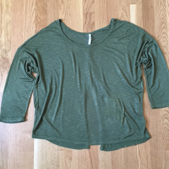 Tresics Tops - Tresics Green Open Back Shirt